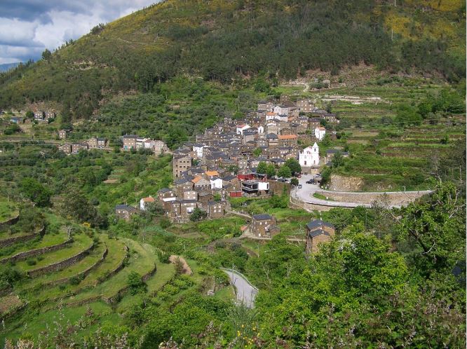 Aldeia de piódão - nacionalidade portuguesa